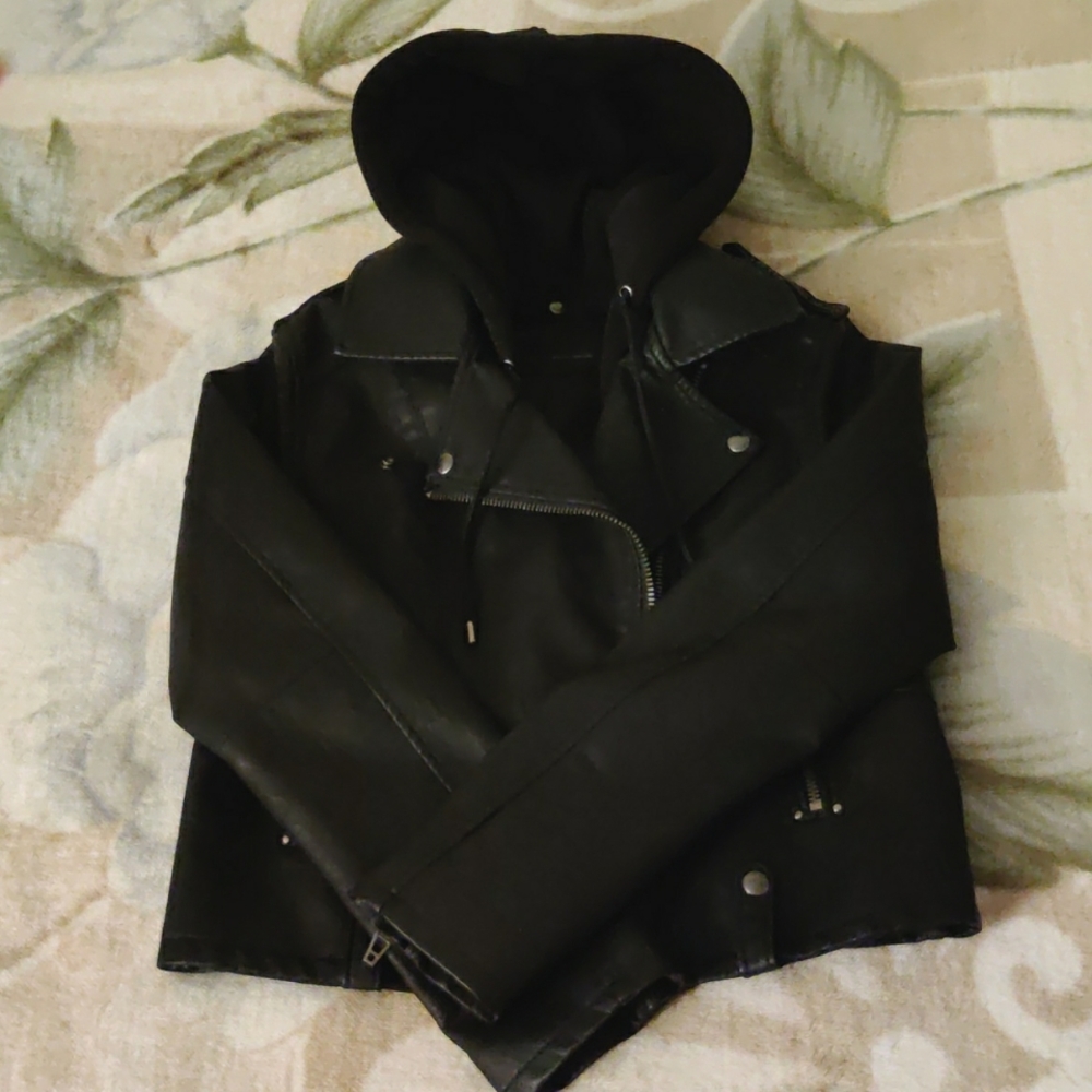 💕BEAUTIFUL WOMEN'S MOTORCYCLE JACKET✌️